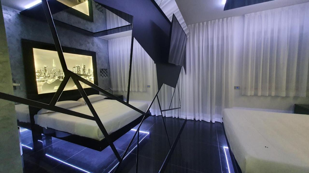 C Rooms - Love Motel Monza Cinisello Balsamo Exterior foto