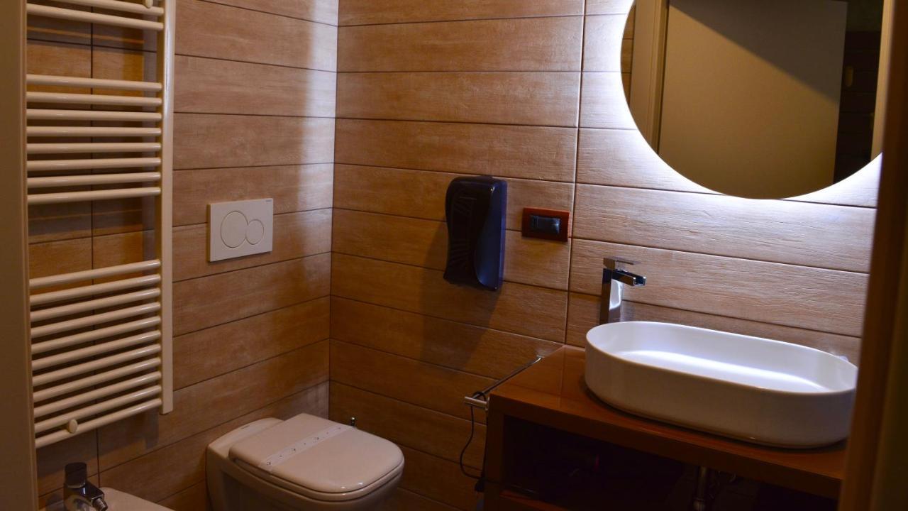 C Rooms - Love Motel Monza Cinisello Balsamo Exterior foto